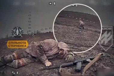 EKSKLUZIVNO: Ukrajinski dron snimio poslednje trenutke ruskog vojnika pre nego što ga je uništio!