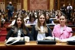 "MOŽETE SVE ŠTO ŽELITE": Predsednica Vlade Ana Brnabić poslala jasnu poruku na Međunarodni dan devojčica! (FOTO)