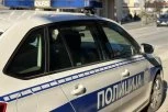 "PREREZAĆU TI GRKLJAN": Saslušan muškarac koji je pijan pred detetom pretio vozaču autobusa!