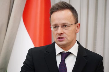 SIJARTO: Brisel pokušava da skloni patriotske vlade, d+sinoćnji događaji u Srbiji, kao i oni u Mađarskoj i Slovačkoj to pokazuju