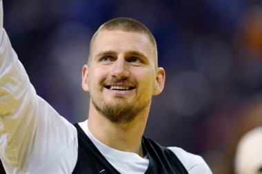 JOKIĆ JE U FINALU OL-STARA: Nikolin tim pregazio protivnika!