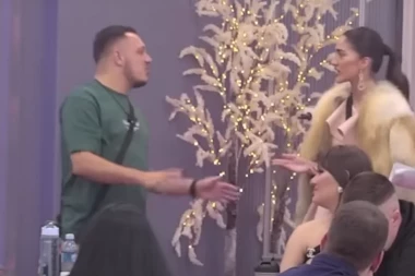 "UPOZNAĆEŠ ANĐELU KAKVU NISI DO SAD": Đuričićeva ZAPRETILA Gastozu pa mu zapušila usta, TRESE SE BELA KUĆA! (GALERIJA)