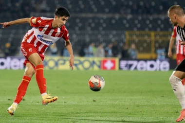PUNI SE KASA CRVENO-BELIH: Odlazak iz Crvene zvezde