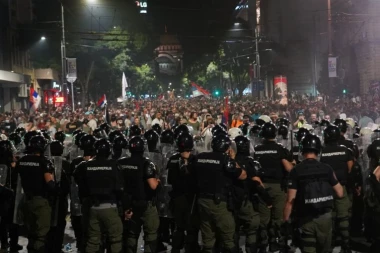SPINOVI I NASILJE MASNO PLAĆENI! Srbija POBEDILA najbolje organizovanu obojenu revoluciju na evropskom tlu
