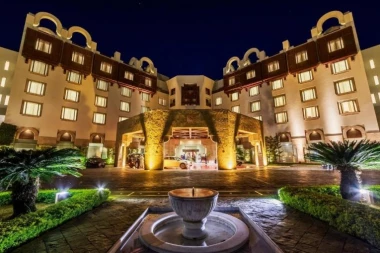 GOSTI IZBAČENI PO KRATKOM POSTUPKU: Ovo je hotel u Pakistanu u kojem će pregovarati Amerikanci i Iranci! Za ostale NEMA MESTA (FOTO)