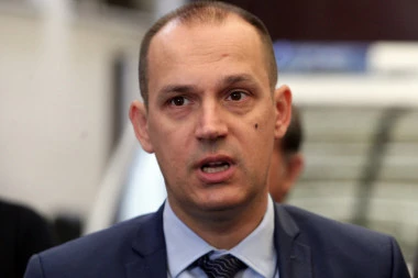 Lončar o zamrznutim bebama u bolnici: Krađa beba u Srbiji nemoguća misija!