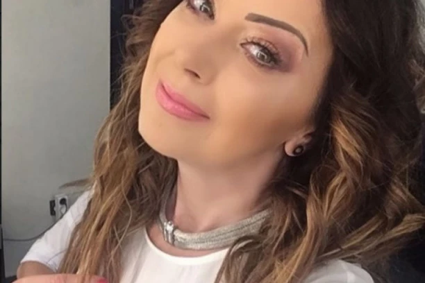 DRAGANA KATIĆ SE IZNENADA SRUŠILA U EMISIJI: U studiju  muk, ONDA JE KAMERMAN SKOČIO I URGENTNO REAGOVAO! (VIDEO)