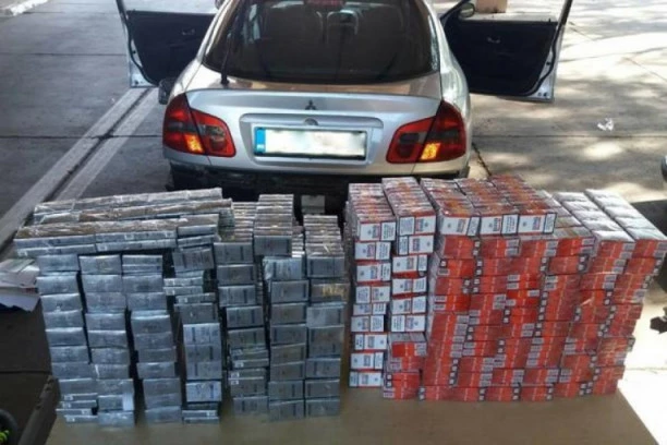 U Beogradu otkriven magacin sa više od 50.000 paklica cigareta