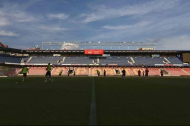 POTCENJUJU ZVEZDU, Češki mediji sigurni u prolaz Sparte