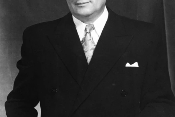 TITO NIKAD NIJE OBIŠAO GROB SVOG DETETA! Jezivi detalji o dečakovoj sahrani će vas šokirati