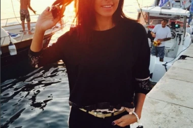 TANJA SAVIĆ NAPUŠTA MUZIKU: Pevačica progovorila o odlasku iz Srbije, odnosu sa roditeljima i tome zašto se ne druži NI SA KIM sa estrade