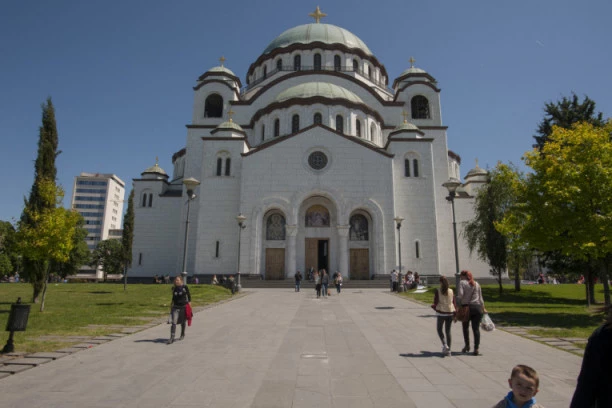 NA PRAZNIK SVETE PETKE: Hram Svetog Save sutra otvoren za posetioce!
