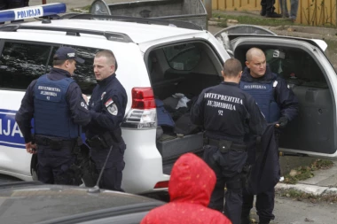 EKSPRESNA AKCIJA POLICIJE: Razbojnici opustošili banku na Savskom vencu, uhapšeni istog dana!