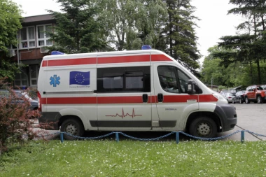 TEŠKA NOĆ U BEOGRADU: Muškarac poginuo na Zvezdari!