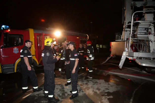 Tragedija u Borči: Žena izgorela u stanu