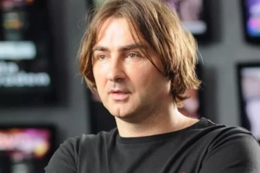 ŽELJKO MITROVIĆ ISPROBAO VREMENSKE NEPOGODE U RIJALITIJU ZADRUGA: Ovako će padati KIŠA u najskupljem projektu ikada (VIDEO)