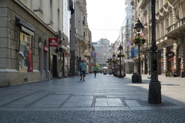 UDARILO IH SUNCE U GLAVU! Opoziciji sad vlast kriva i za vrućine!?