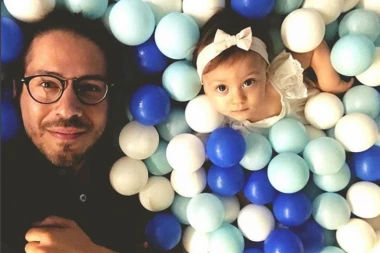 Rokvić menja život i pesme