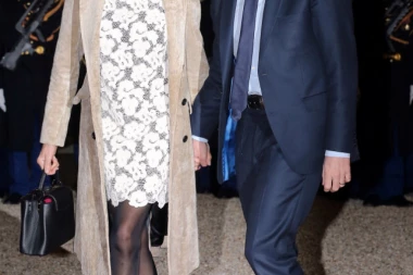 Makronova bez titule prve dame Francuske