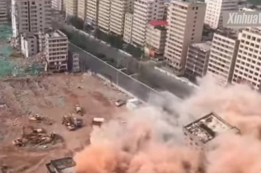 REKORD: Kinezi srušili 36 solitera za 20 sekundi! (VIDEO)