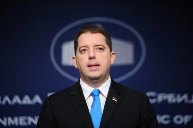 ĐURIĆ OŠTAR: Beograd nije na prodaju tajkunima!