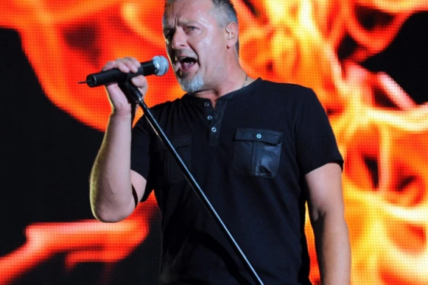 Ustaša ustaši oči ne vadi: Sud odlučio da poklič "za dom spremni" u Thompsonovoj pesmi nije prekršaj