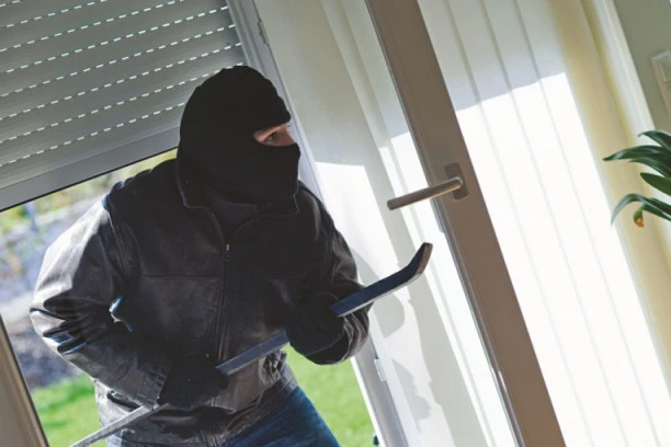 Uhapšen RATAR iz Rume: Odneo Boga oca iz poljoprivredne apoteke