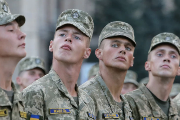 RUSKI DIPLOMATA UPOZORAVA: Amerika sprema 600 miliona dolara za NAORUŽAVANJE Ukrajine!