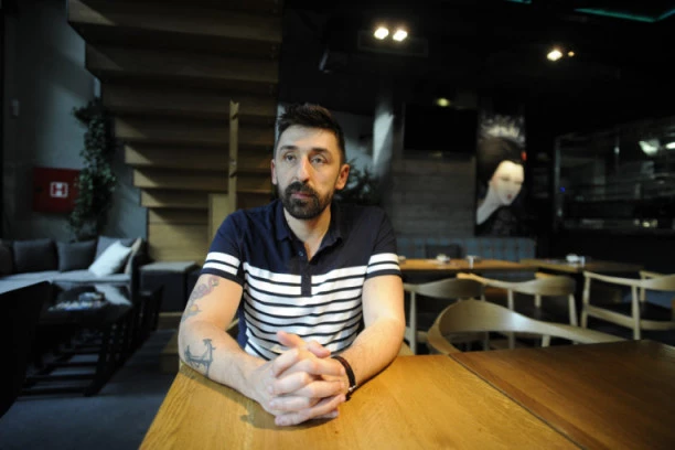 LIČNE STVARI ČUVA ZA SEBE, ALI... Amidžić progovorio o pokojnom OCU, pa otkrio DETALJE o OVOM PEVAČU!