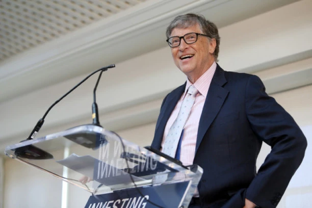 GMO LOBISTA ILI FILANTROP! BIL GEJTS kupuje zemlju po AmericiI KAO DA MU ŽIVOT OD TOGA ZAVISI!