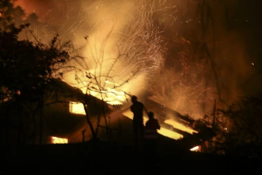 Dramatično u prestonici Severne Makedonije: Bukte požari u predgrađima Skoplja