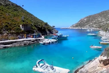 POŽARI NE JENJAVAJU: Proglašeno vanredno stanje na Zakintosu