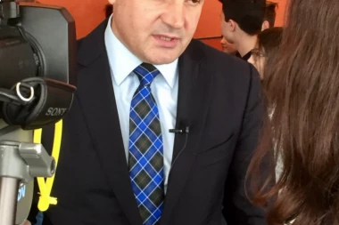 O ČEMU OVAJ PRIČA?! Hodžaj: Ideje Srbije o promeni granice opasne i neprihvatljive