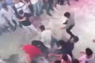 (VIDEO) RUSI NASMRT ISPREBIJALI ITALIJANA: Jezive scene u poznatom španskom letovalištu