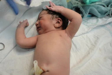 Sjajna vest za buduće roditelje: Evo koliko para ćete dobiti za prvu bebu!