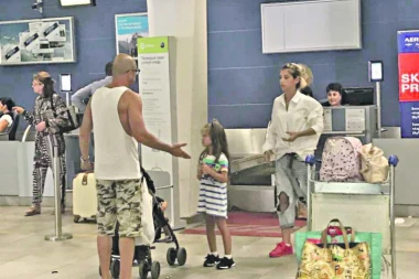 SALE TROPIKO DIVLJAO NA JOVANU NA AERODROMU!