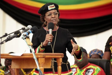 SKANDAL: Prva dama privedena zbog napada na drugu ženu!