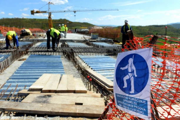 Ministarstvo objavilo listu poslodavaca kod kojih su tokom kontrola zatečeni radnici koji su radili "na crno"