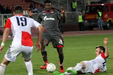 ZVEZDA GLEDA U BUDUĆNOST: Novi ugovori za Donalda i Kangu