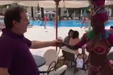 Ono kad Bogoljub Karić zapleše salsu...