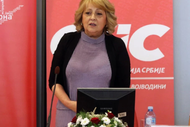 Slavica Đukić Dejanović: U Lazarevcu se rađa više beba, nego što umre osoba