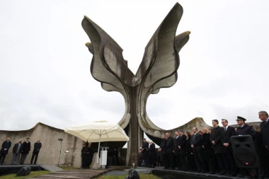 HRVATSKI PORTAL UZ SRBE: Naša Vikipedija doseglo novo DNO filoustaške apologije!