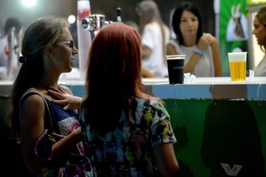 SRBI NA TREŽNJENJU: Piju 15 odsto manje piva nego ranije