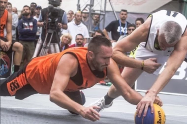 Srbi vladaju svetskim basketom: POKOREN I PEKING!