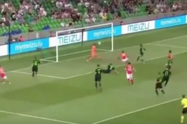 (VIDEO) DELIJE NISU MOGLE DA VERUJU: Pogledajte neverovatan promašaj Boaćija!