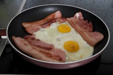 DORUČAK ZA MRŠAVLJENJE: Ugljeni hidrati nisu najbolji za početak dana?