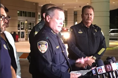 DRAMA U AMERICI: Šestorica policajaca upucana za jedno veče!