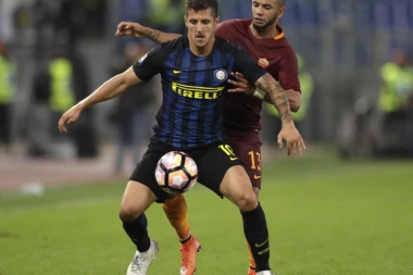 JOVETIĆA ZVAO NJUKASL, OVAJ NI DA ČUJE