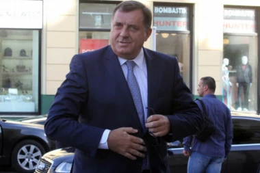 VELIKA FEŠTA: Dodik očekuje 300 zvanica na krštenju unuke