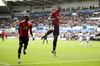 JUNAJTED NASTAVIO GDE JE STAO: I Svonsi dobio četiri komada